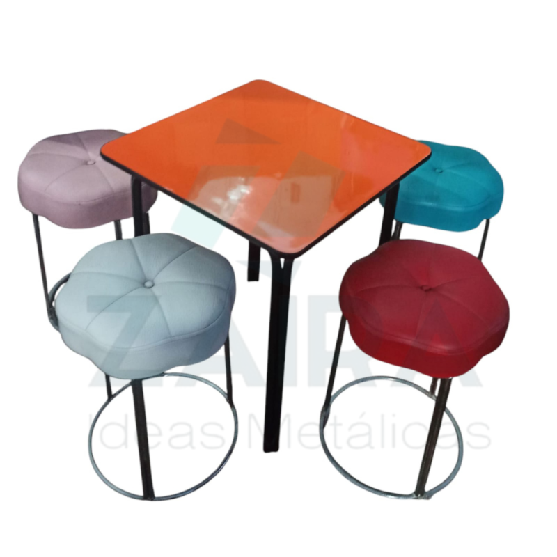 Juego florecida tapizado